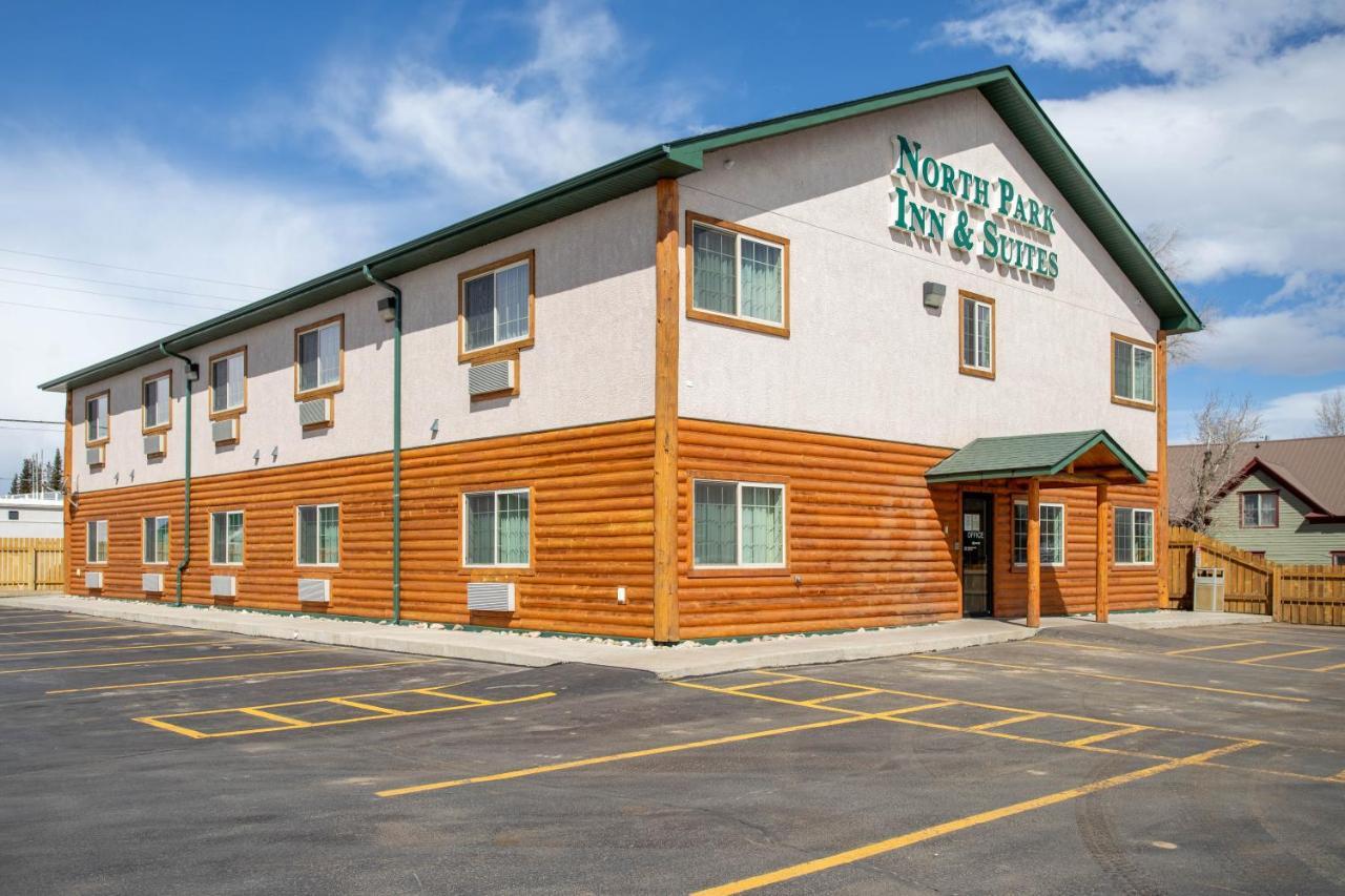 North Park Inn & Suites Walden 외부 사진