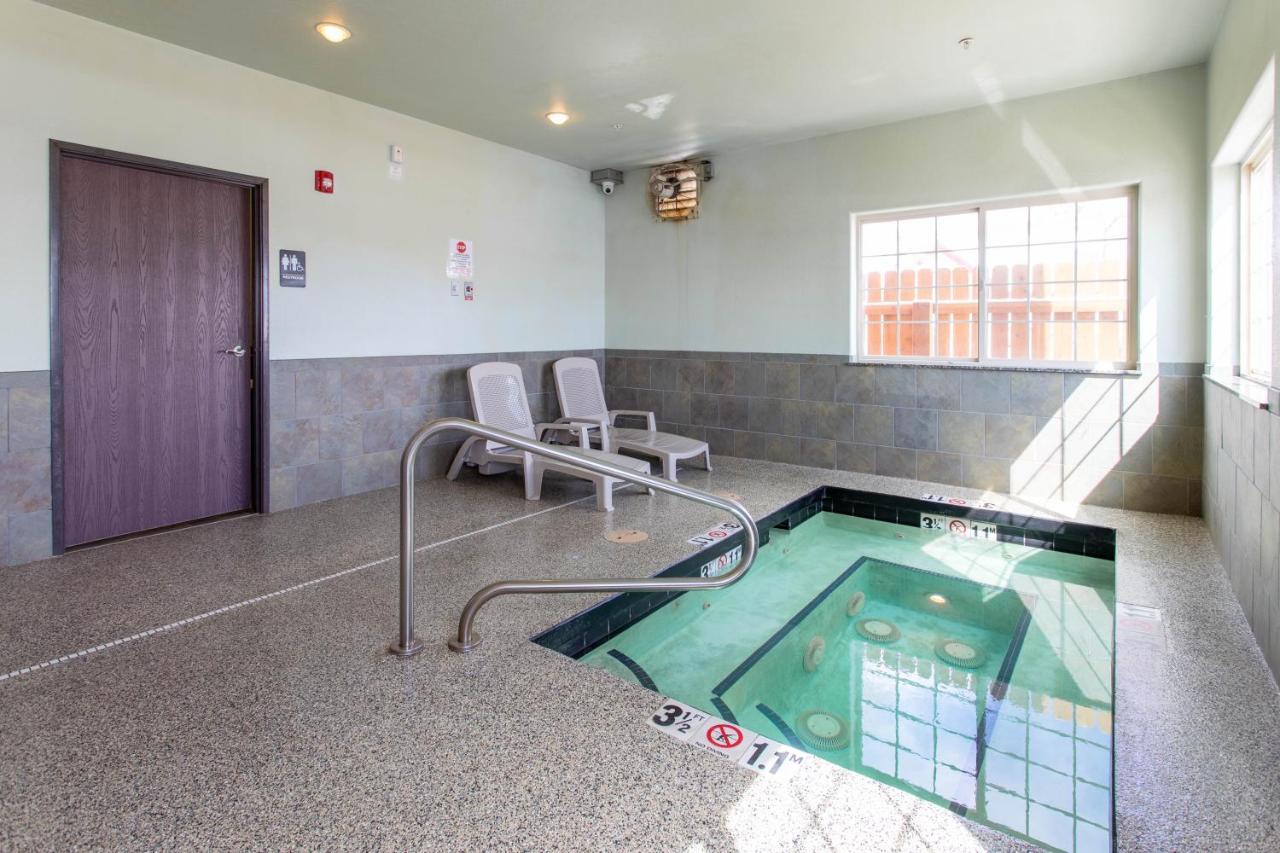 North Park Inn & Suites Walden 외부 사진